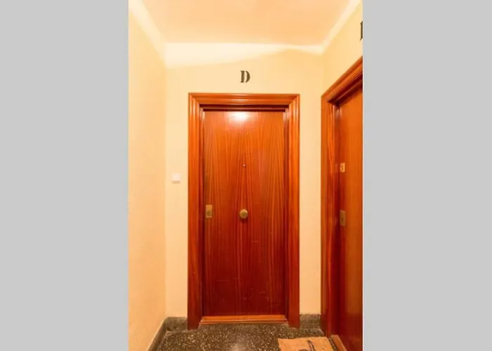 Town Hall Апартаменты *